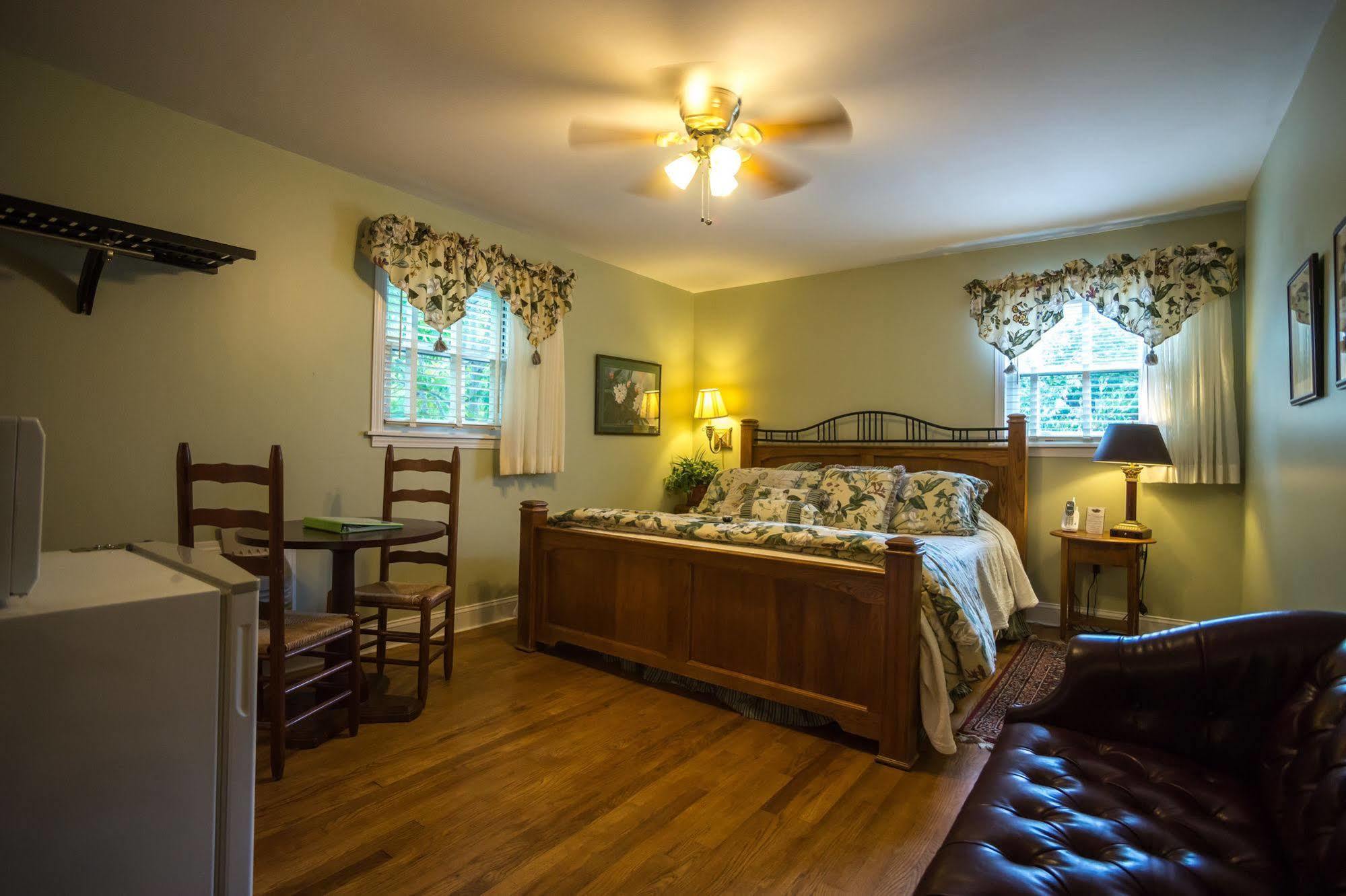 Hemlock Inn Blowing Rock Eksteriør bilde
