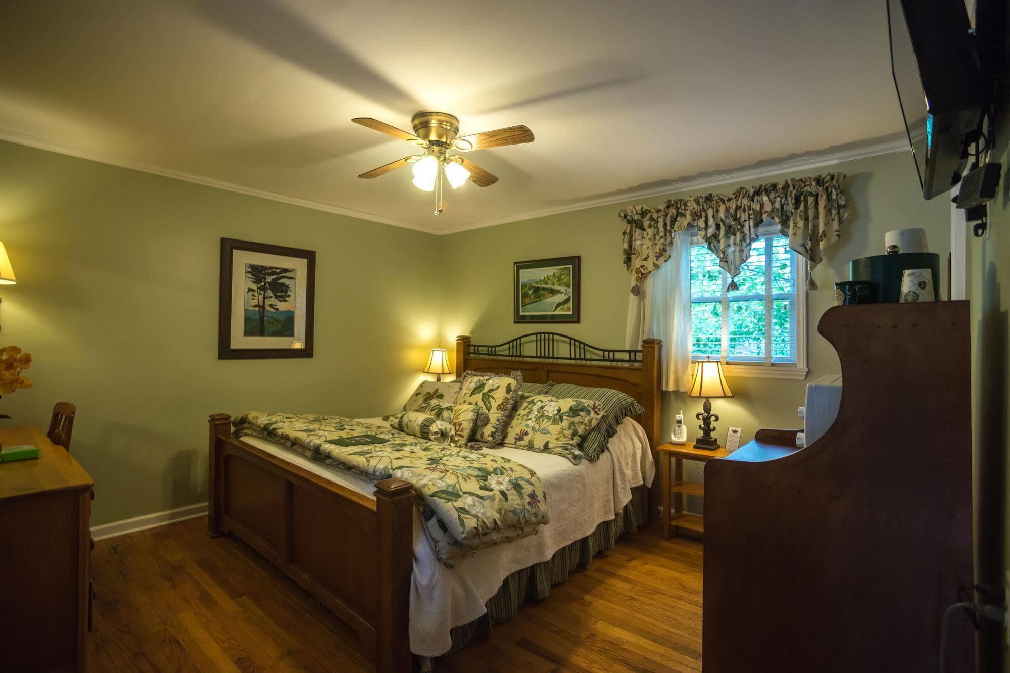 Hemlock Inn Blowing Rock Eksteriør bilde